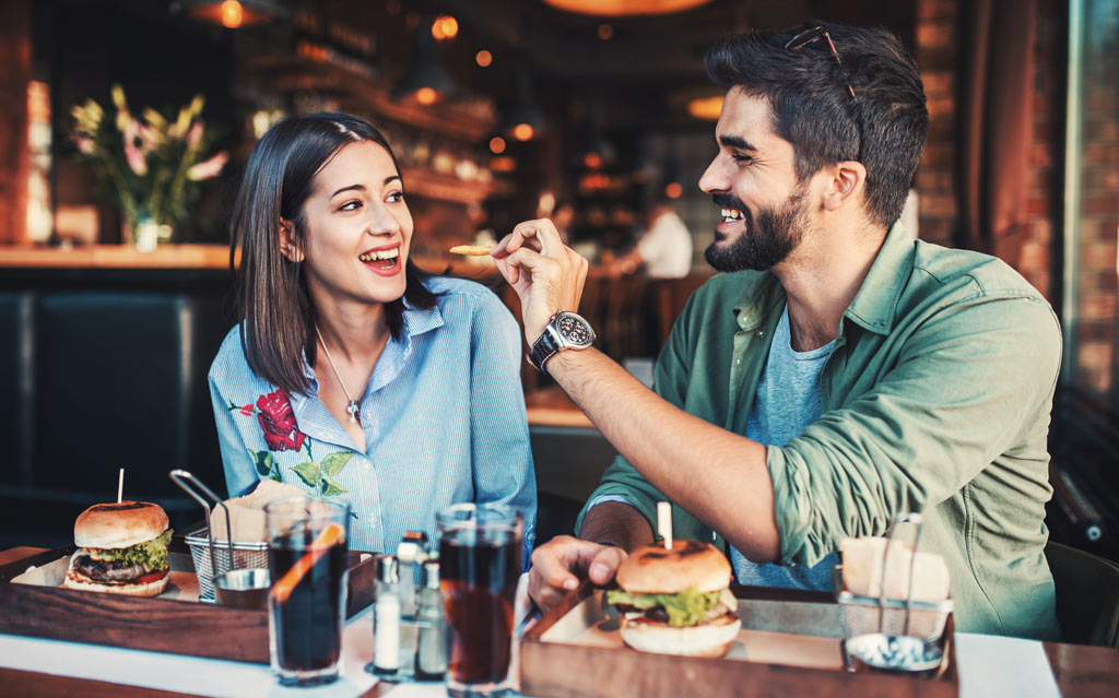 dining_out_date_night_food_safety_illness